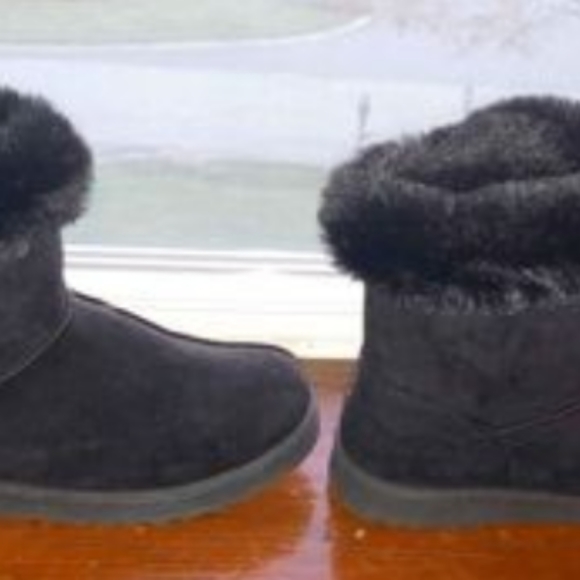 Ladies Warm Fuzzy Winter Boots 9.5 special...2 For $25! - Picture 4 of 4